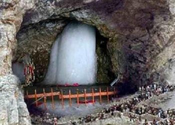 Amarnath Yatra: So far more than 3 and a half lakh devotees have done online registration, RFID tag released due to security
