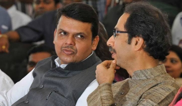 Aditya Thackeray and Fadnavis meet! Speculation of coming with both parties intensified