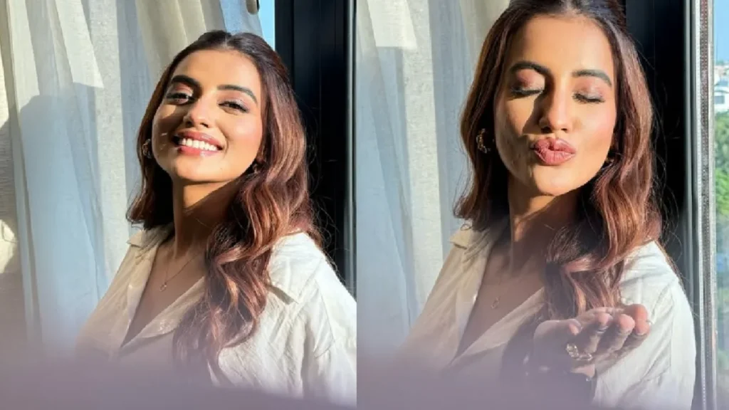 Akshara Singh tightened internet by posing in sunlight, fans fans on actress's actresses