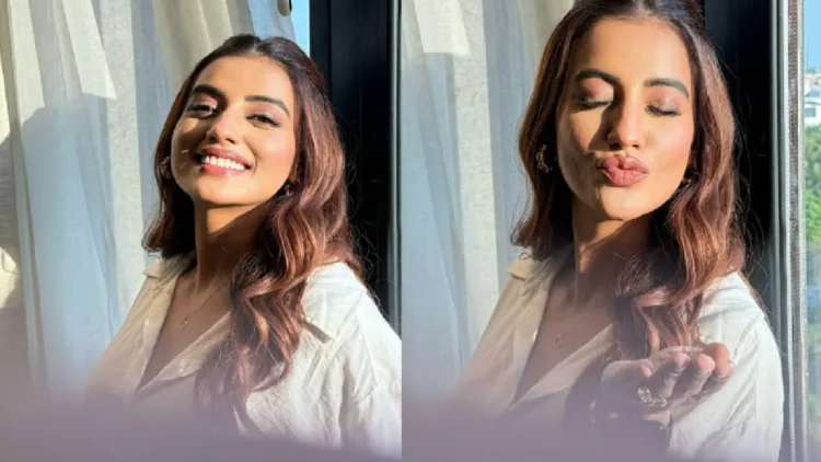 Akshara Singh tightened internet by posing in sunlight, fans fans on actress's actresses
