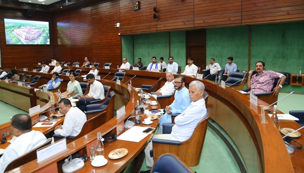All-party meeting: MP Hanuman Beniwal reminds Modi, Shah and Nadda's promise, said- Discussion on paper leaks in the House