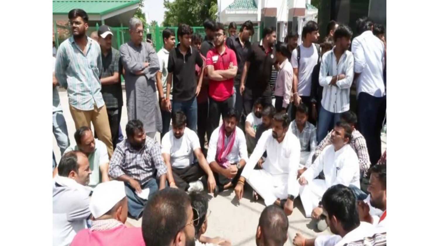 BDS student suicide in Greater Noida hostel, two employees were detained