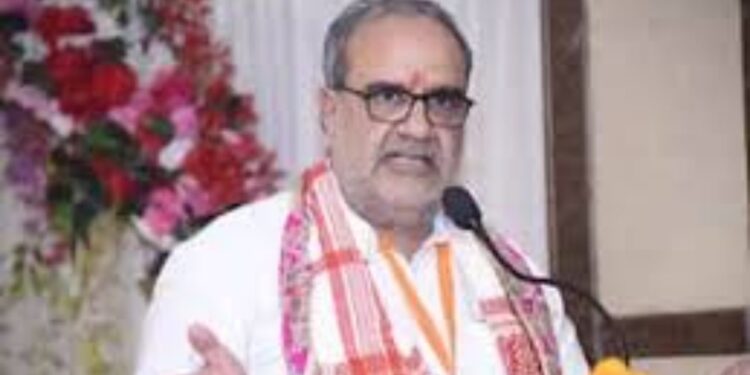 BJP State President Bhupendra Chaudhary Visits Ayodhya, offers Prayers at Ram Mandir and Hanuman Garhi | Ayodhya News: BJP state president Bhupendra Chaudhary visited Ram Lala, targeted the opposition | News Track in Hindi