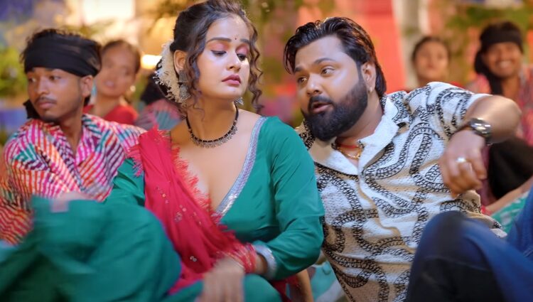 Bhojpuri Song: जब Samar Singh की आवाज़ और Pallavi Singh की अदाएं एकसाथ आईं देखिए 'देहिया उघार के'