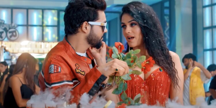 Bhojpuri Song: का नया धमाका Heroine Hayi Hum ने सबका दिल जीत लिया