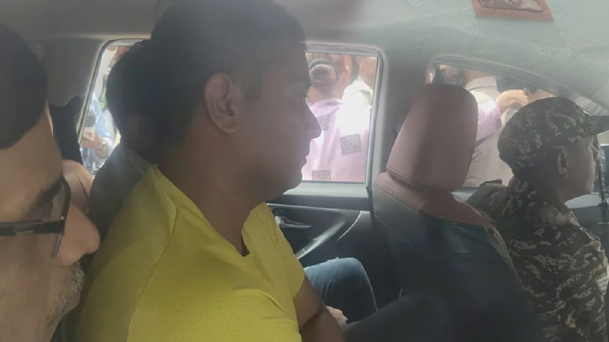 Bhupesh Baghel's Son Chaitanya Arrested by Ed: ED arrested Bhupesh Baghel's son Chaitanya, action in money laundering case related to liquor scam, Bhupesh Baghel's Son Chaitanya Arrested by Ed, Action in Meney Laundering Case Related to Laundering Top scam