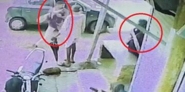 Blood -encompassing of incomplete love story, old lover murdered Sanskrit teacher