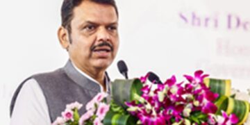 CM Devendra Fadnavis has a tan on Uddhav -Raj Thackeray, said - 'This Vijay rally was a program to cry'