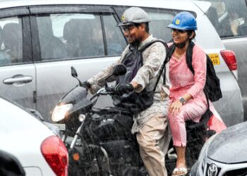 केंद्र ने सड़क सुरक्षा को मजबूत करने के लिए केवल बीआईएस-सर्टिफाइड हेलमेट का इस्तेमाल करने का किया आग्रह