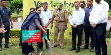 Chandigarh created Green History: 1.05 lakh saplings were planted in a day under the leadership of Administrator Gulab Chand Kataria