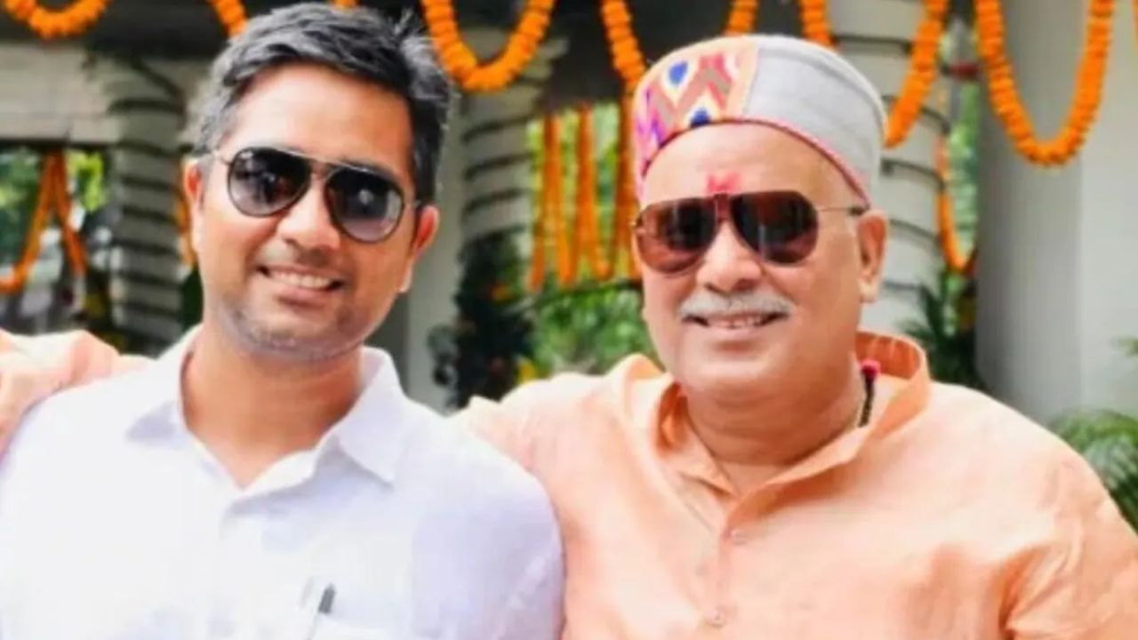 Chhattisgarh News Former CM Bhupesh Baghel Son Chaitanya Arrested After Ed Raid on Liquor Scam | Chhattisgarh News: Chaitanya, son of former CM Bhupesh Baghel arrested, big action after raids on liquor scam. News Track in Hindi