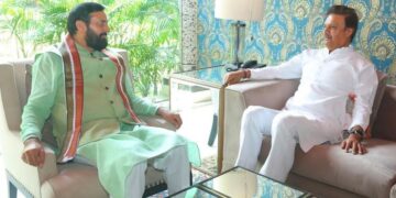 Chief Minister Naib Singh Saini meets Surendra Nagar, discussion on state politics and organizational topics
