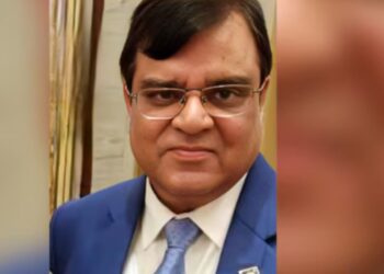 Conspiracy or Coincidence First Son's Murder Now Father Gopal Khemka Murder Havoc on Family | Who is Gopal Khemka | Gopal Khemka Murder Case | Patna Businessman Shot dead | BJP Leader Killed in Bihar | , Conspiracy or coincidence? First son murdered, now father's Sarerah 'Murder'; Khemka family wreaked havoc. News Track in Hindi