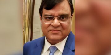 Conspiracy or Coincidence First Son's Murder Now Father Gopal Khemka Murder Havoc on Family | Who is Gopal Khemka | Gopal Khemka Murder Case | Patna Businessman Shot dead | BJP Leader Killed in Bihar | , Conspiracy or coincidence? First son murdered, now father's Sarerah 'Murder'; Khemka family wreaked havoc. News Track in Hindi