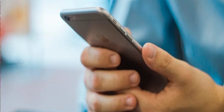 Dot Blocks Mobile Phones of Cyber ​​Criminals: Modi government is continuously doing surgical strikes on cybercrime, about 27 lakh mobiles and crores of SIM card blocks in the last 15 months, dot blocks 27 lakh mobile phones and four crore sim cards of cyber crime caards of cyber criminals