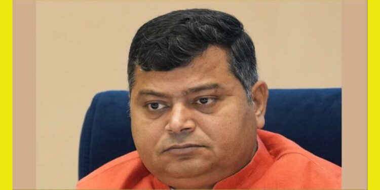Dr Raj Bhushan Chaudhary Wiki in Hindi | Dr Raj Bhushan Chaudhary Biography | Dr Raj Bhushan Chaudhary Lifestyle | Dr Raj Bhushan Chaudhary Early Life | Dr Raj Bhushan Chaudhary Education | Dr Raj Bhushan Chaudhary Family | Dr Raj Bhushan Chaudhary Political Career | Newstrack Hindi News | Dr Raj Bhushan Chaudhary Wiki in Hindi: Dr. Raj Bhushan Chaudhary- Inspirational journey from a doctor to become Minister of State for Water Power | News Track in Hindi