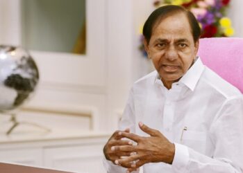 Former Telangana CM KCR Admitted to Tabiyat Bigdi Brs Chief Hospital | Former Telangana CM KCR deteriorated, BRS major hospital admitted | News Track in Hindi