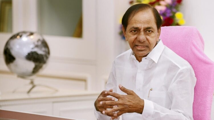 Former Telangana CM KCR Admitted to Tabiyat Bigdi Brs Chief Hospital | Former Telangana CM KCR deteriorated, BRS major hospital admitted | News Track in Hindi