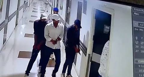 Gangster murder case in Patna Hospital, five policemen suspended