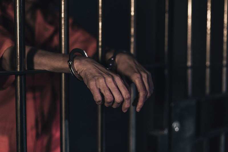 Hanging upside down in her in-laws, fired with hot bars, stools and urine to eat, crying girl told the police her painful story