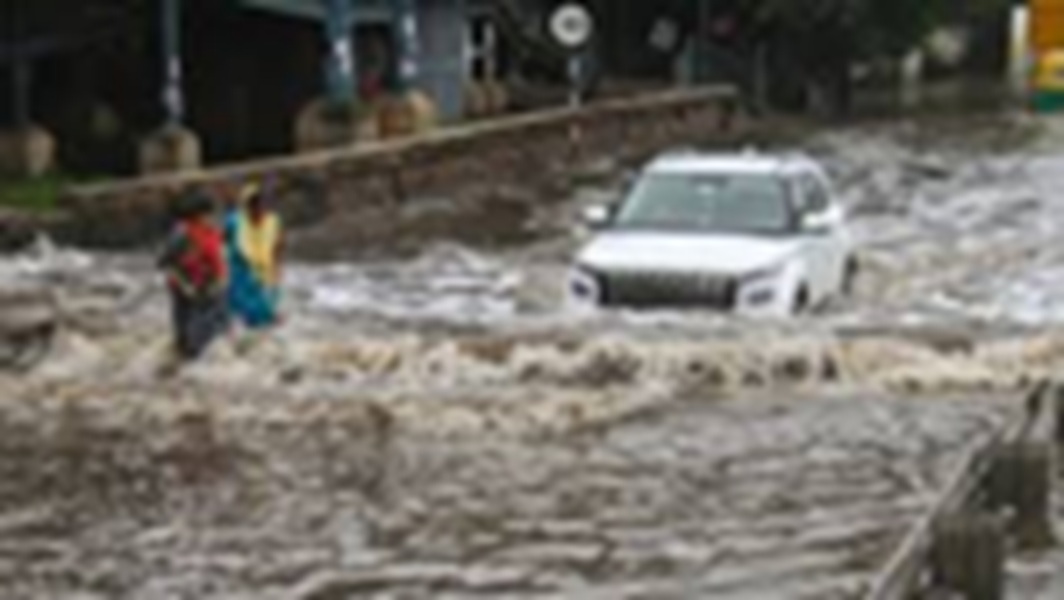 Heavy rain havoc in Gurugram - work from home mandatory