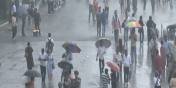 Himachal Pradesh: 10 people died due to cloudburst and sudden floods in Mandi, 34 missing