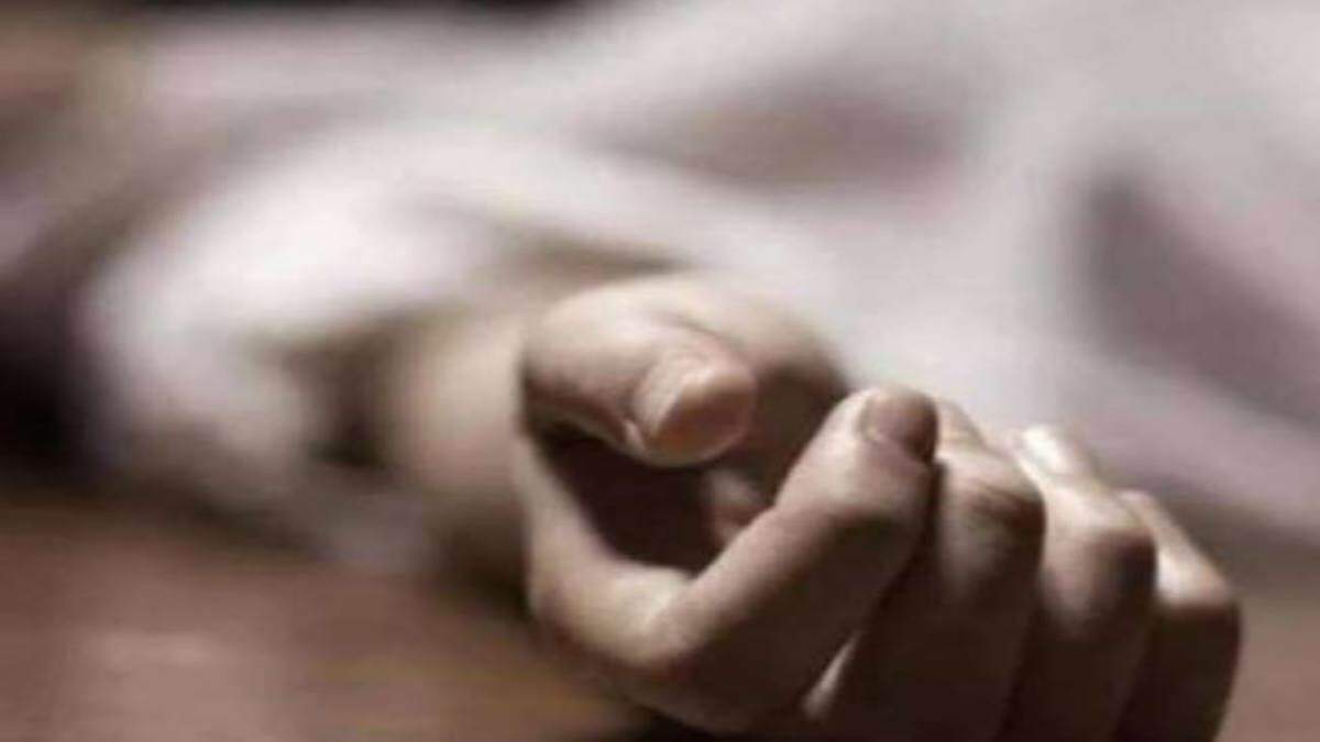Husband was strangled to death again ... woman escaped with an unknown person with three children