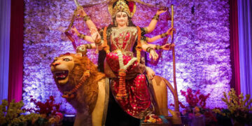 अगर आपका भी पीछा नहीं छोड़ रही दुख-दरिद्रता और आर्थिक तंगी! तो अज ही शुरू करे भगवती स्तोत्रं का पाठ, वीडियो में जाने चमत्कारी लाभ