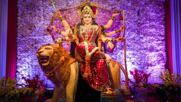 अगर आपका भी पीछा नहीं छोड़ रही दुख-दरिद्रता और आर्थिक तंगी! तो अज ही शुरू करे भगवती स्तोत्रं का पाठ, वीडियो में जाने चमत्कारी लाभ