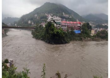 In Himachal Pradesh, the death toll due to monsoon was 75, out of which 45 died due to rain and 288 were injured