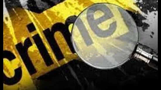 In the process of illicit relationship, wife shot and then hanged from hanging, this murder mystery