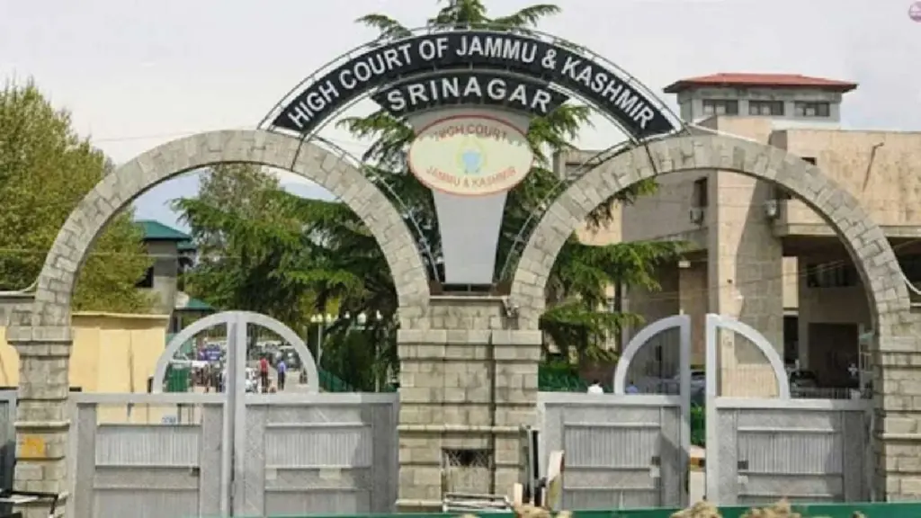 Jammu-Kashmir High Court on Illegal Construction: 'Strict action is required on officers who approved illegal construction', Jammu and Kashmir High Court ordered strict comments by ordering the hotel to be demolished, JAMMU and Kashmir High Courts Action on offers for Illegal Construction