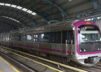 Kolkata Metro Update Rain Slows Down Speed ​​| Kolkata Metro Flood 2025 | Kolkata Metro Rain Disruption | Kolkata Metro Waterlogging News | , Kolkata Metro: Rain stopped speed, questions raised on the infrastructure of the city. News Track in Hindi