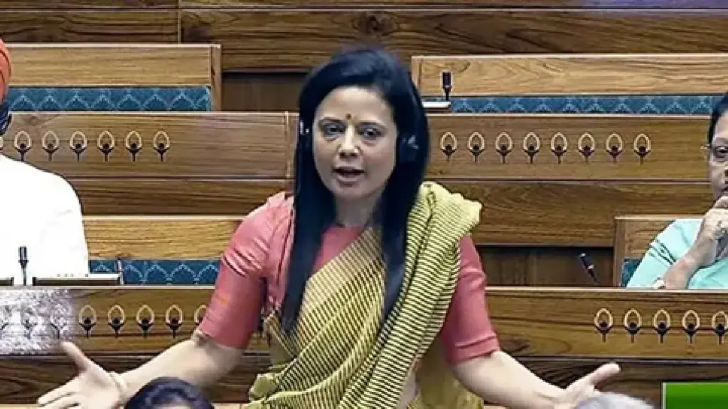 Mahua Moitra on KFC Attack: TMC MP Mahua Moitra said such posts about the uproar of Hindu organization at KFC outlet, the furious users heard Khubh-Khoti! outlet