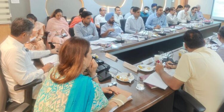 Manish Tiwari directed central schemes review, slum rehabilitation and dump removal