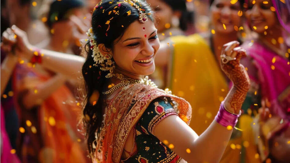 Neither the groom nor the bride ... the era of fake wedding celebrations started in big cities, entry fees being sought from guests in Fake Invitation