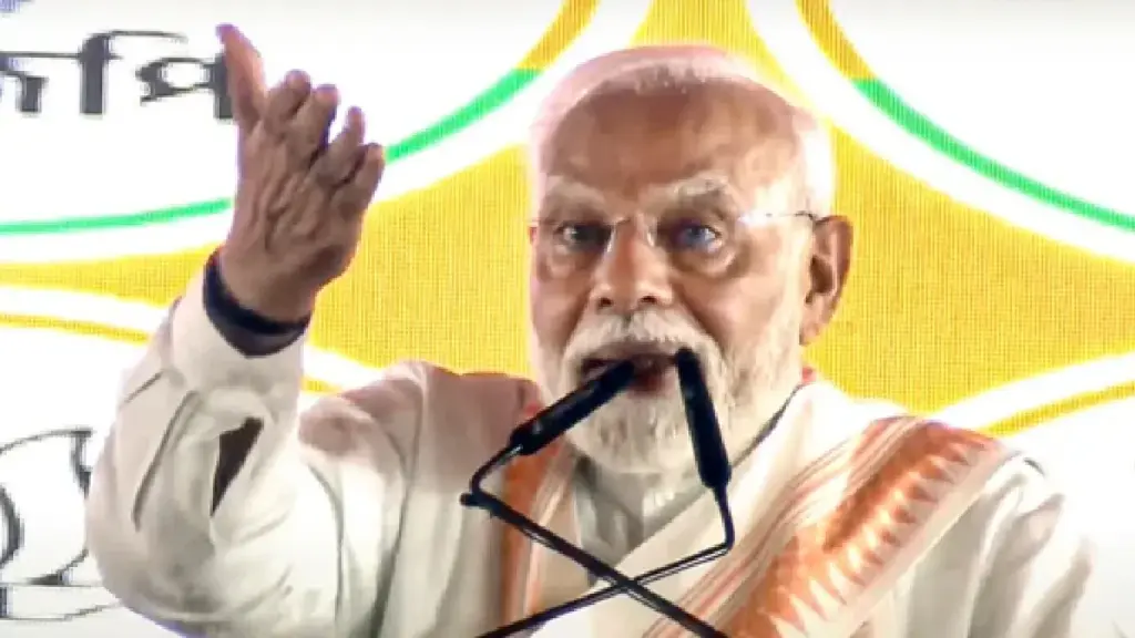 PM Narendra Modi Targeted Bengal Government: TMC's goon tax, atrocities on daughters, infiltration, PM Narendra Modi fiercely surrounded the Bengal government on these issues, TMC's Gunda Tax, Atrocities on Daughters, Infiltration, PM NARENDRA BUM NARERONDRA ON Bengal Government on these issues