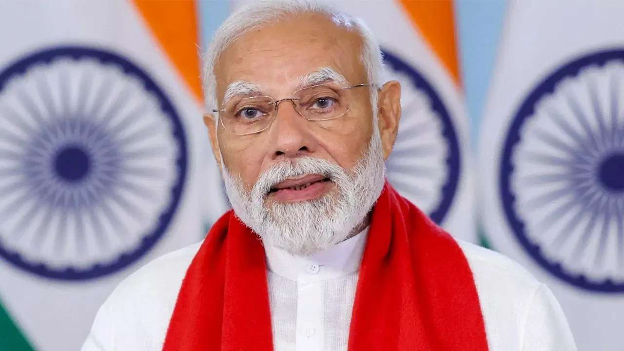 PM modi's â¹00 Crore Gift to Bihar: Empowering 61,000 Women, Boosting Development Ahead of 2025 Elections | PM Modi will reach Bihar for the fourth time with a gift of 400 crores! 61 thousand women will give gifts, will saffron wave in 2025? , News Track in Hindi