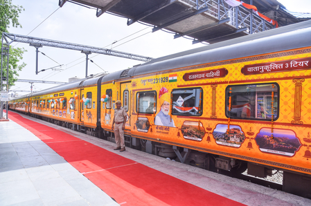 Railways will use AI to increase train safety, agreement with DFCCIL