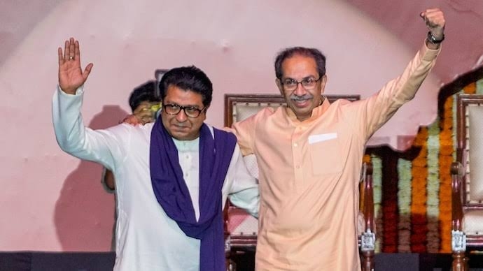 Raj's Matoshree tour on Uddhav Thackeray's 65th birthday, steps in the house after 13 years