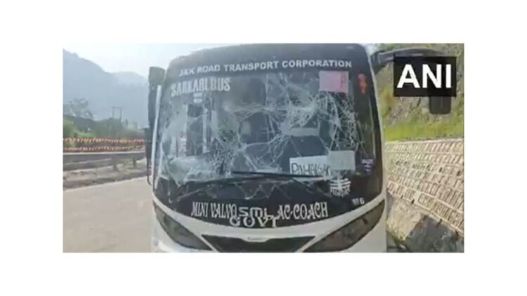 Ramban: The last vehicle of Pahalgam convoy collided with four stranded vehicles; 36 passengers injured marginally
