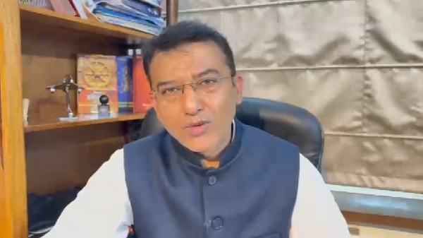 Randeep Surjewala, taking revenge from Hooda, Rajiv Jaitley accused of giving protection to gangsters