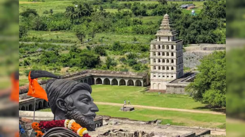 UNESCO की लिस्ट में शामिल हुआ शिवाजी महाराज का ऐतिहासिक किला, उपलब्धि के बाद राज ठाकरे ने फडणवीस सरकार को दी ये नसीहत 