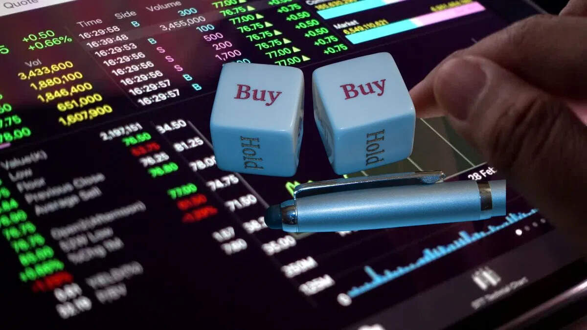 Stocks To Watch Today: ट्रंप के 25% टैरिफ के बाद इन स्टॉक्स में दिखेगी जोरदार उठा-पटक, पैसा कमाने के लिए इनपर रखे फोकस 