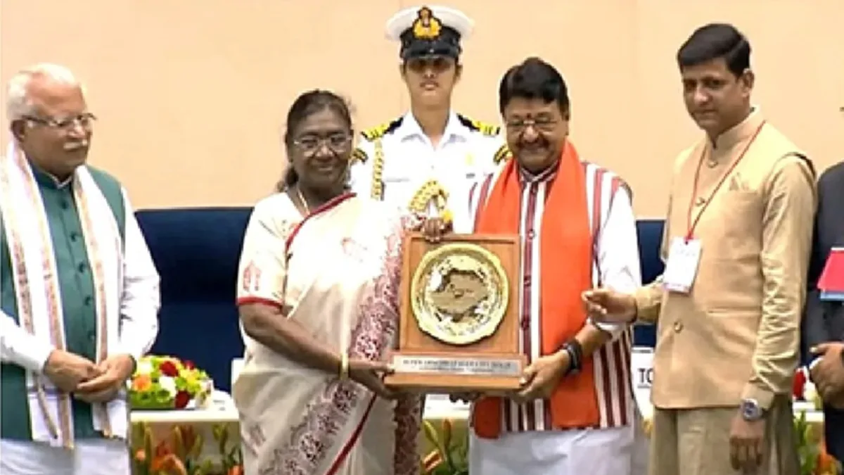 Swachh Bharat Survey: Indore declared India's cleanest city for the eighth consecutive time, Surat second and Navi Mumbai at number three, Indore Declared India's Cleanest City for the Eighth Time in A Row, SURAT SECOND and Navi Mumbai Third