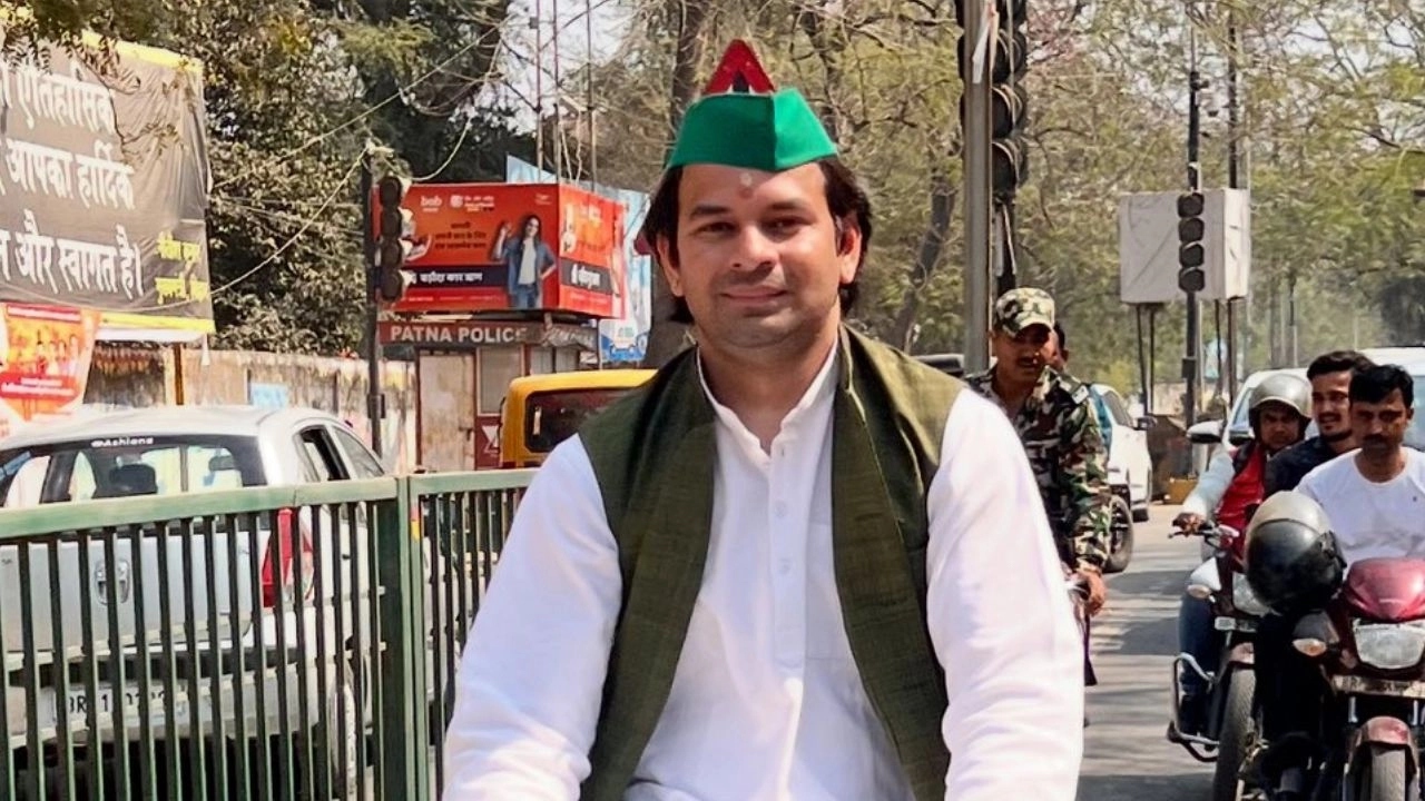 Tej Pratap Yadav News | Bihar Politics | RJD News | Mahua | Team Tej Pratap | Lalu's Lal burnt rebellious bugle! Tej Pratap Yadav will contest Mahua independent elections. News Track in Hindi