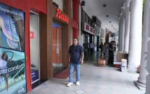 The impact of labor organizations strike is not seen in Delhi, markets are open