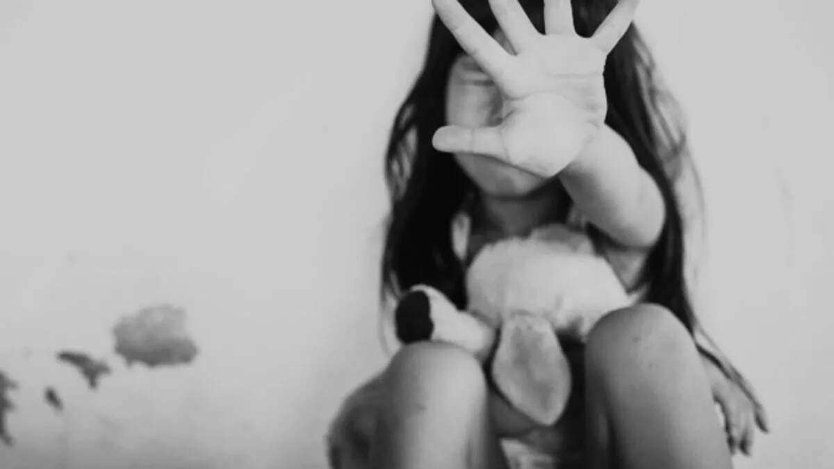 The three -year -old girl took care of the neighbor, to the sugarcane field; Innocent's hand broke during force