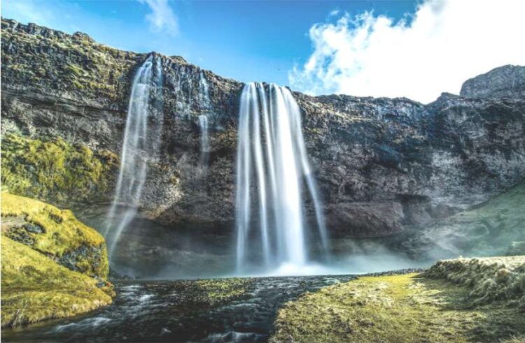 This is the world's most mysterious waterfall, not falling on sinners to a drop of this