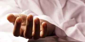 Two Indian workers died in Saudi and Kuwait, dead body did not return even after 40 days